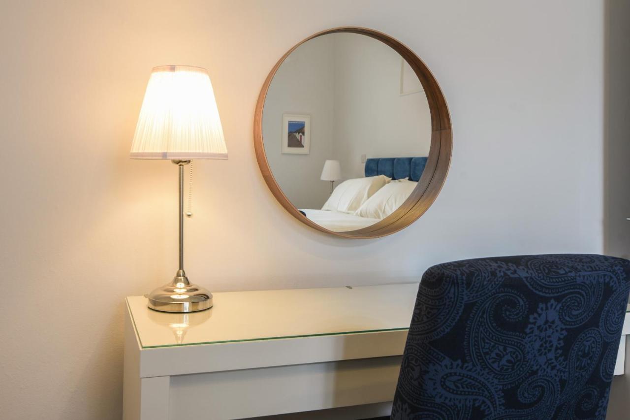 Flat 2, 10 Seafield Road *