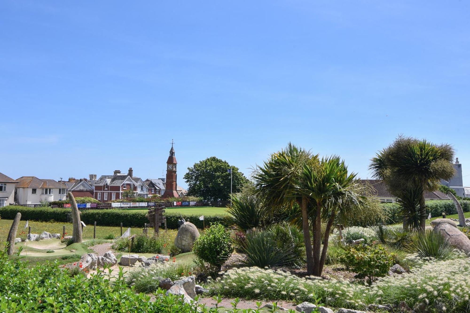 Flat 2, 10 Seafield Road Seaton (Devon)